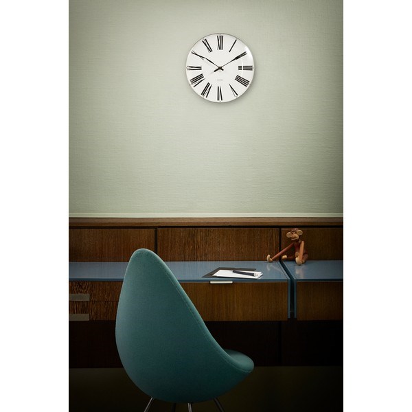 Klassisk Roman Arne Jacobsen ur til boligindretningen
